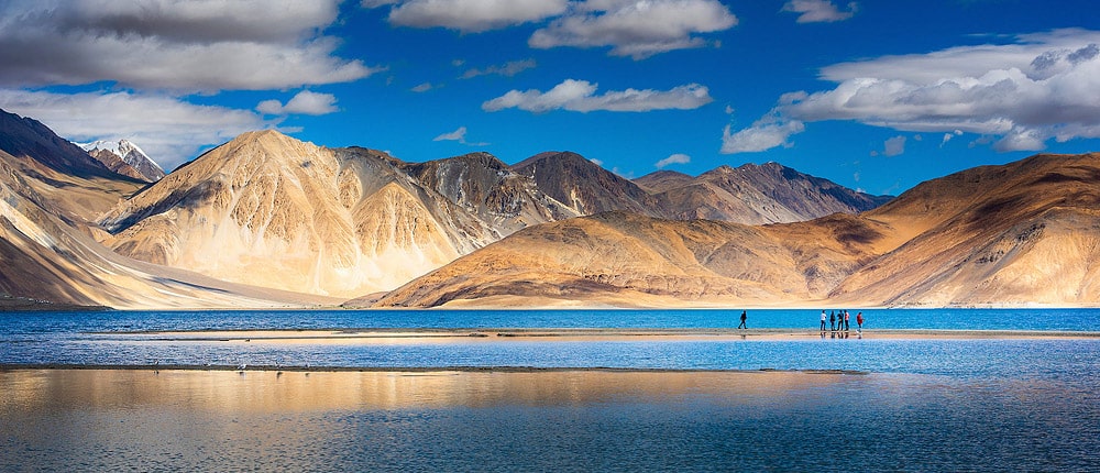 Pangong lake tour • Leh-Ladakh Taxi Driver